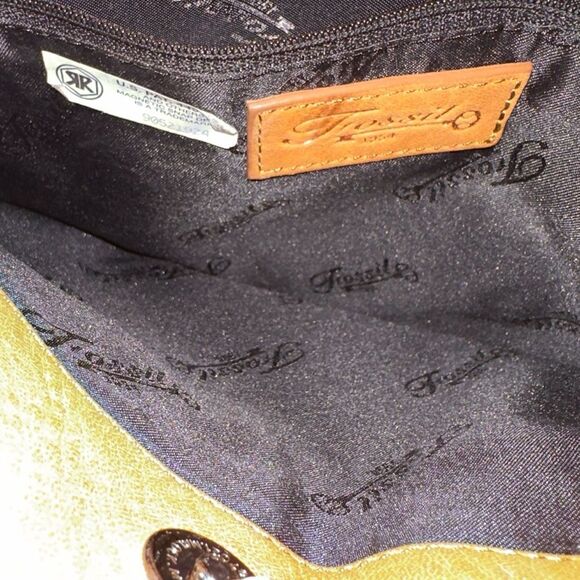 Fossil Vintage Patchwork Leather Crossbody Boho
Western Indie Style - Picture 5 of 6